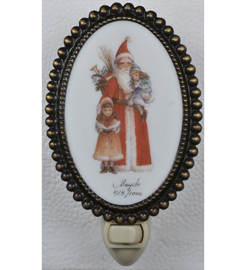 3.5" Wide Christmas Father Christmas & Friends Fused Oval Night Light