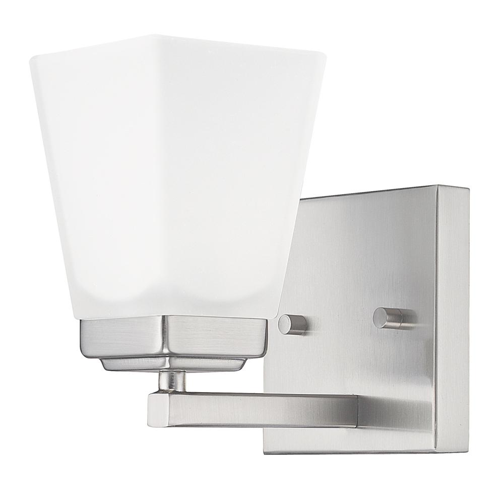 1 Light Sconce